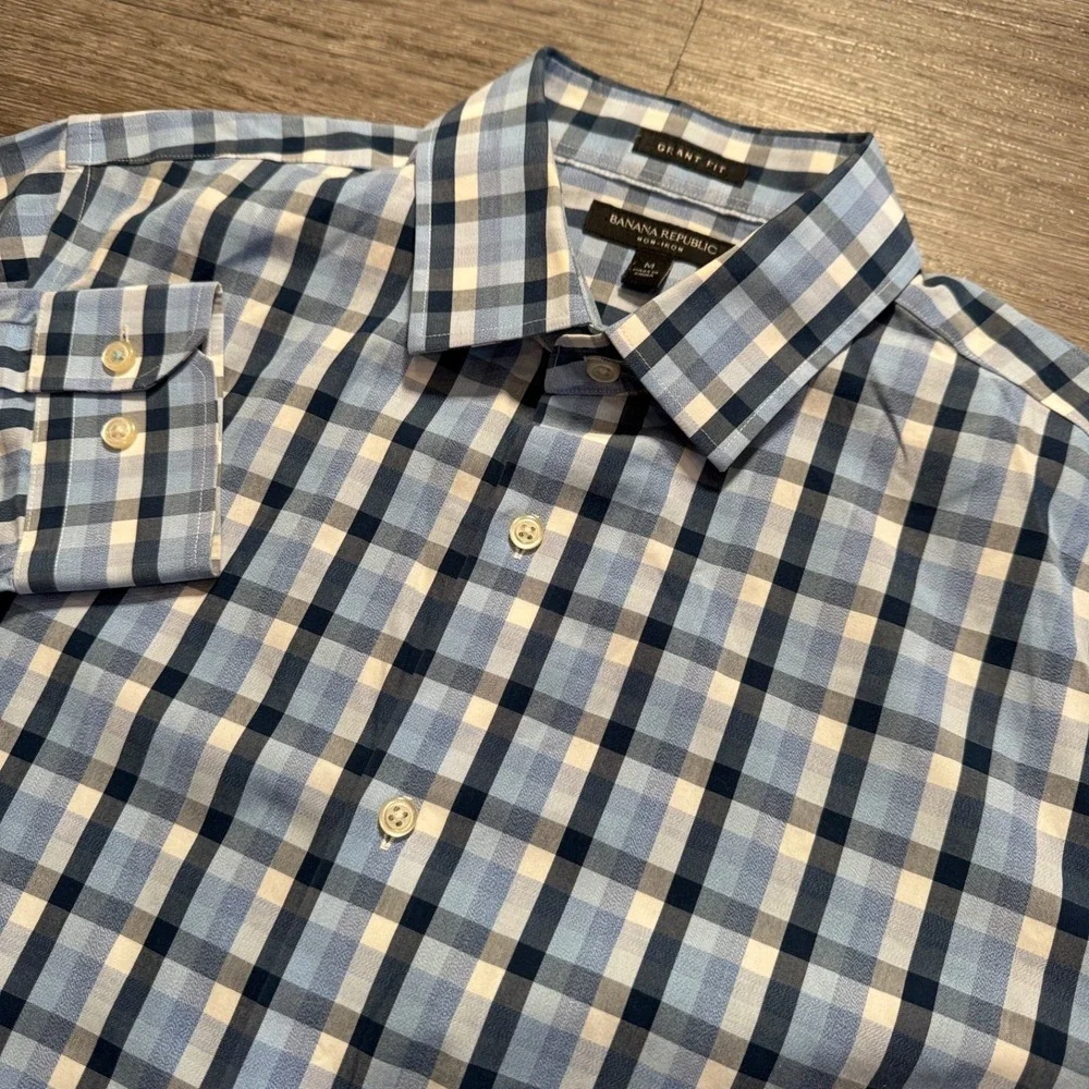 Banana Republic Shirt Mens Medium Blue Plaid Grant Fit 100% Cotton Adult Casual